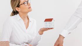 Как начать работать в сфере страхования в Центр Обувь